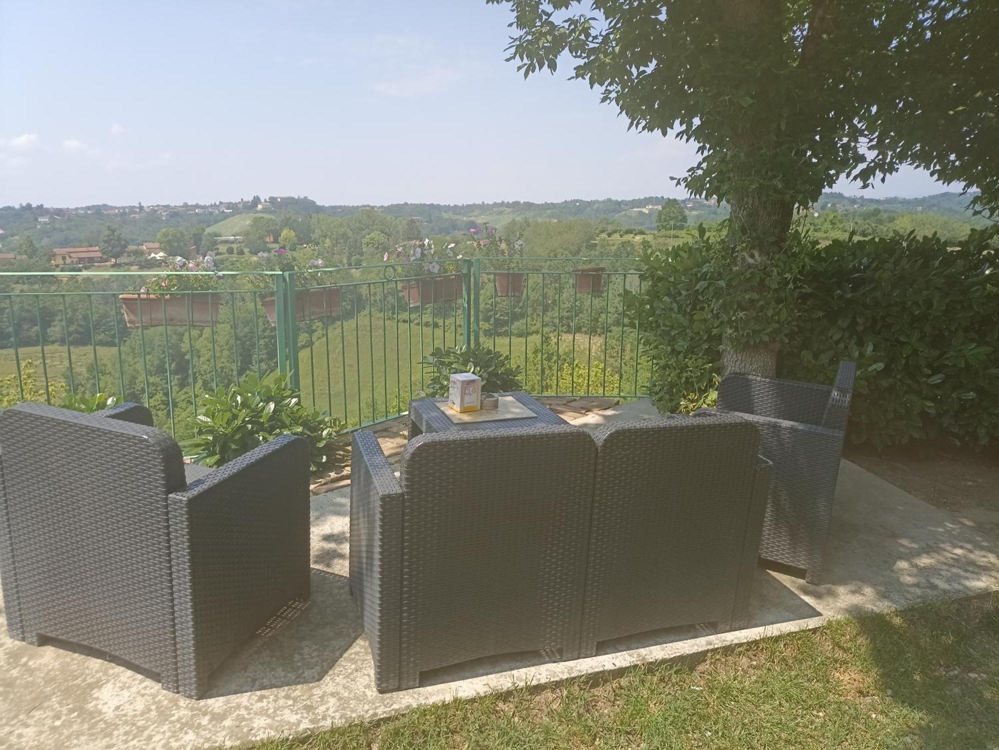 La Terrazza Apartment Asti Exterior foto